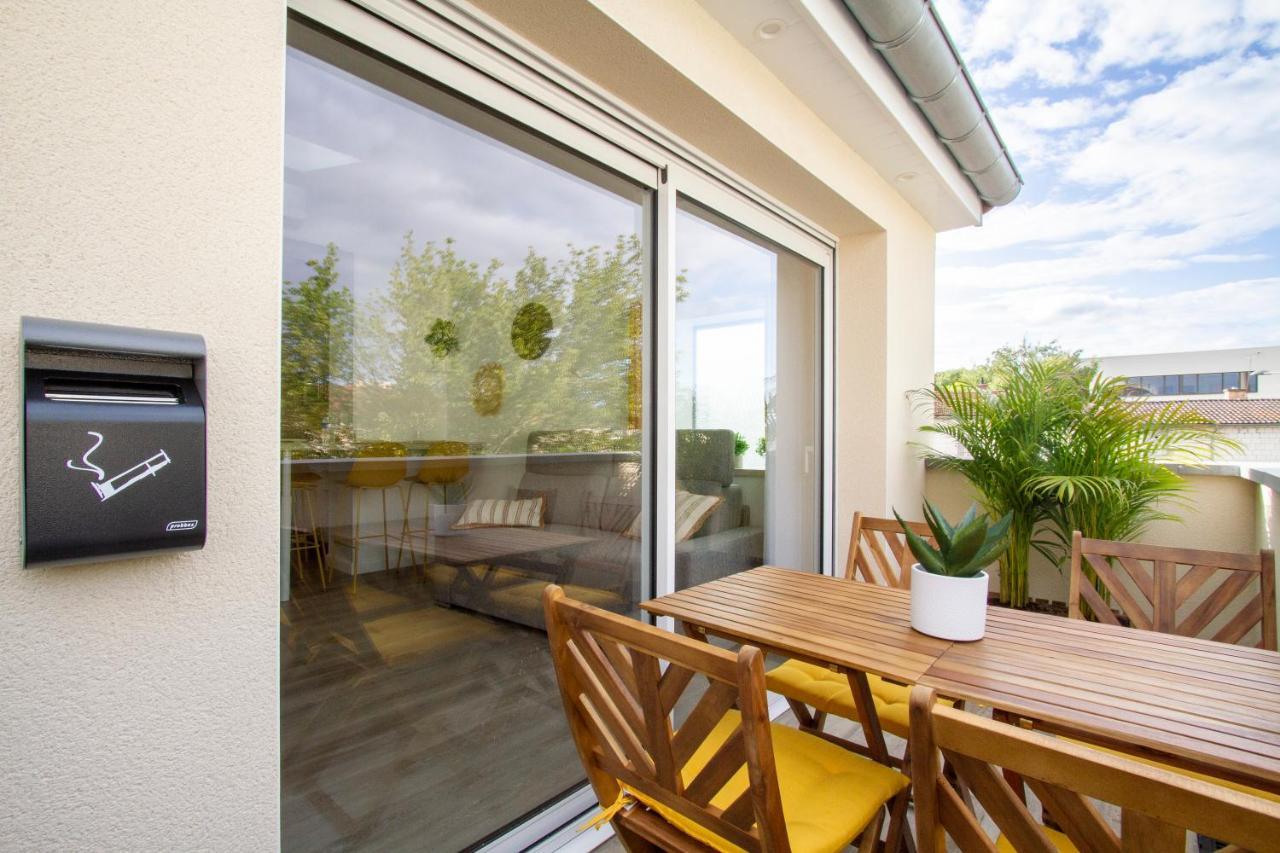 Soleil D'Ete - Netflix & Wifi - Balcon - Climatisation - Parking Gratuit - Check-In 24H24 - Emplacement Velos - Goodmarning Châlons-en-Champagne 외부 사진