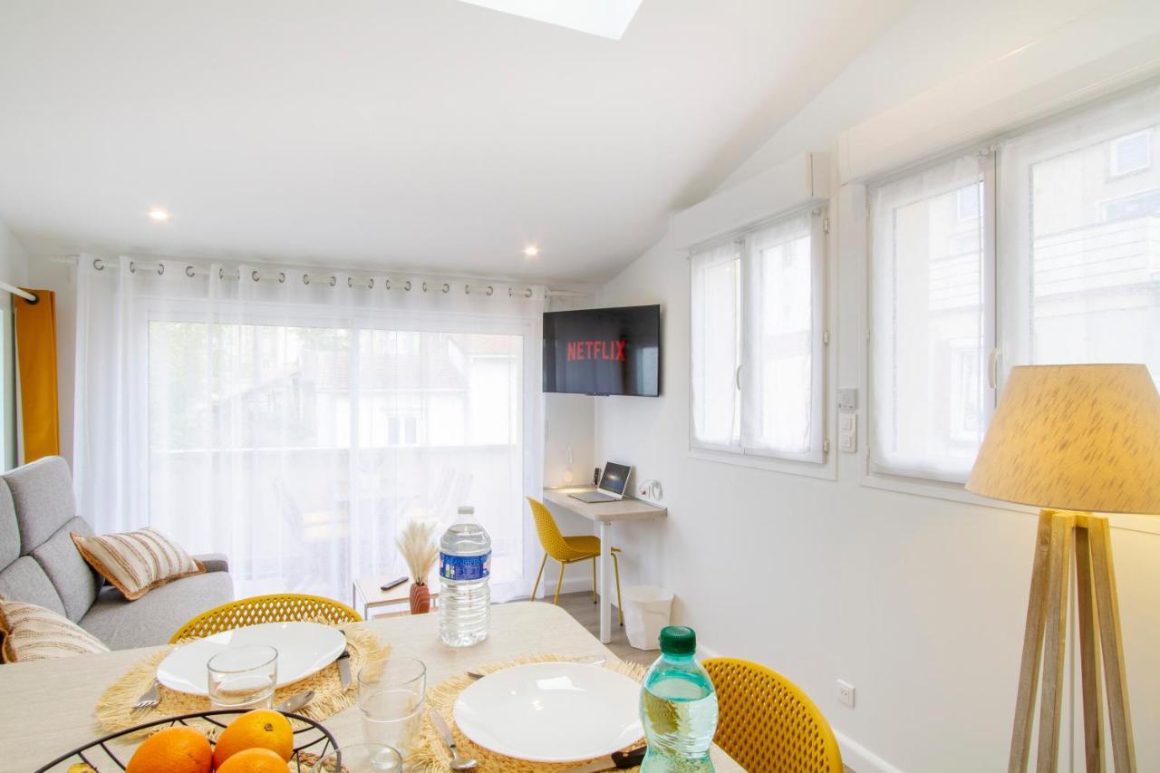 Soleil D'Ete - Netflix & Wifi - Balcon - Climatisation - Parking Gratuit - Check-In 24H24 - Emplacement Velos - Goodmarning Châlons-en-Champagne 외부 사진